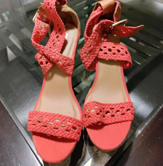 Women's Coral Wedge Sandals - Picture 2 of 5